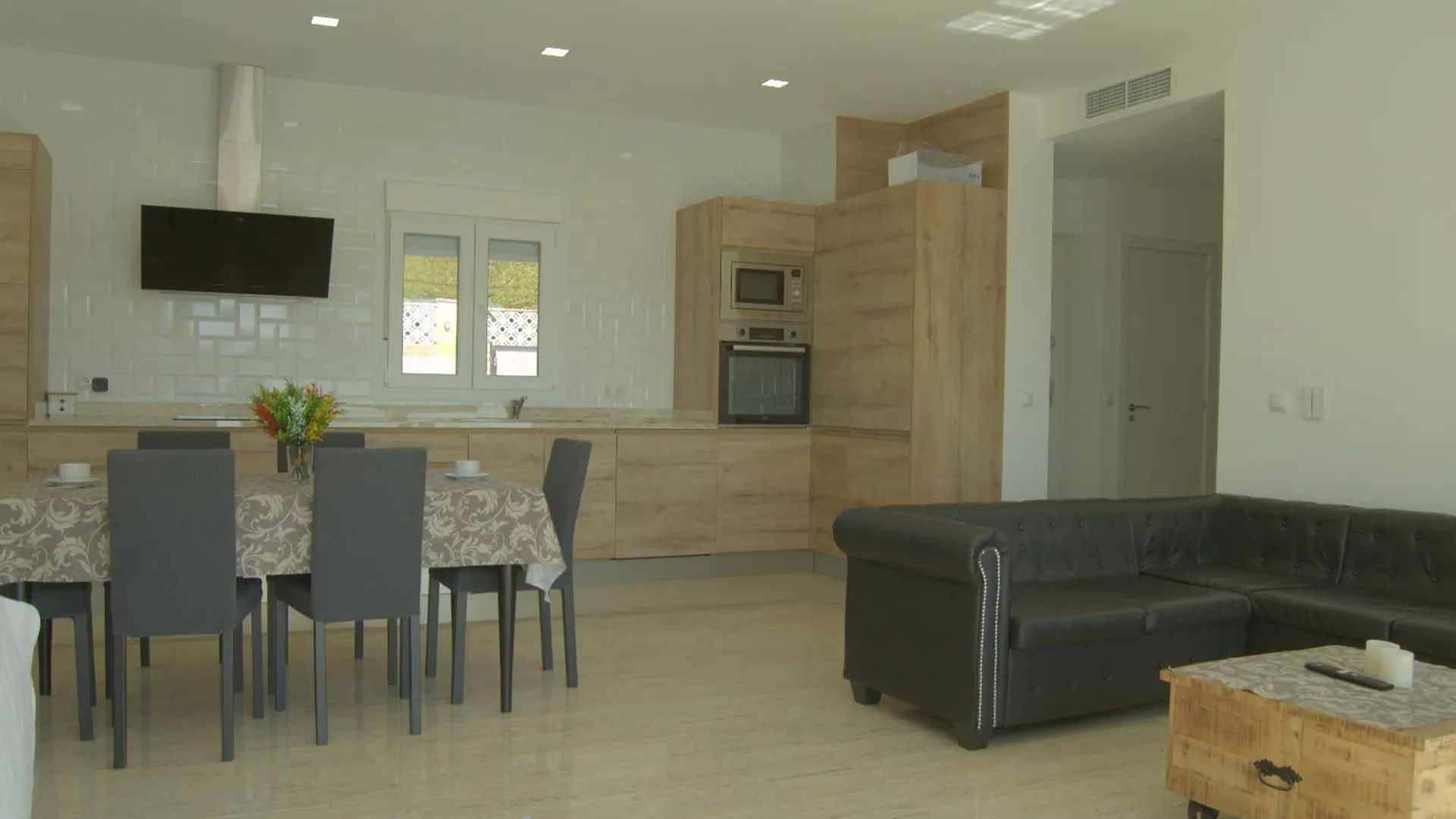 Villa Paraiso, Exclusiva, Todas Las Comodidades Girona