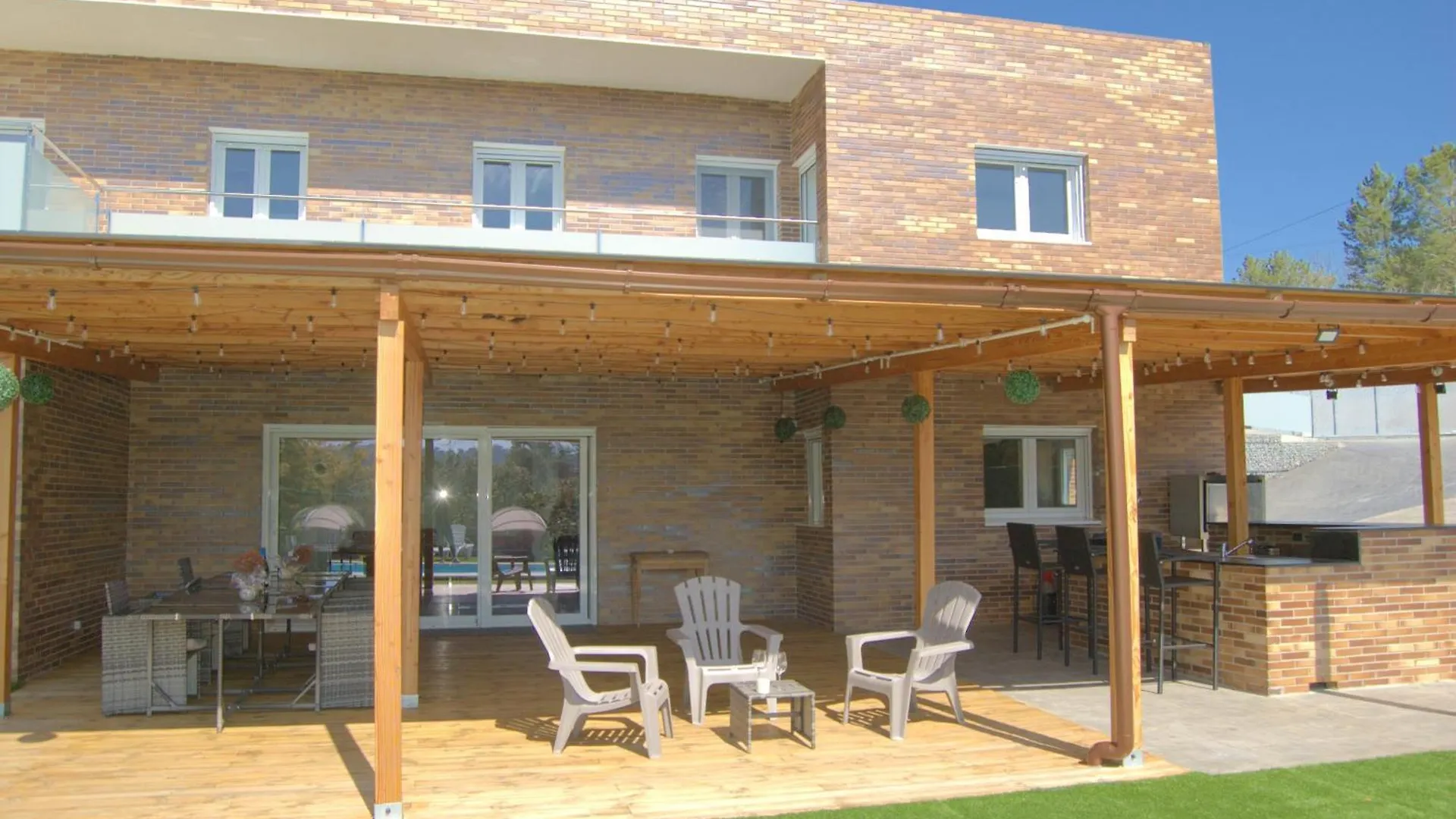 Villa Paraiso, Exclusiva, Todas Las Comodidades Girona