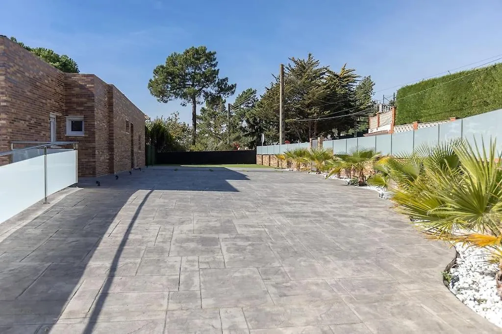 Villa Paraiso, Exclusiva, Todas Las Comodidades Girona